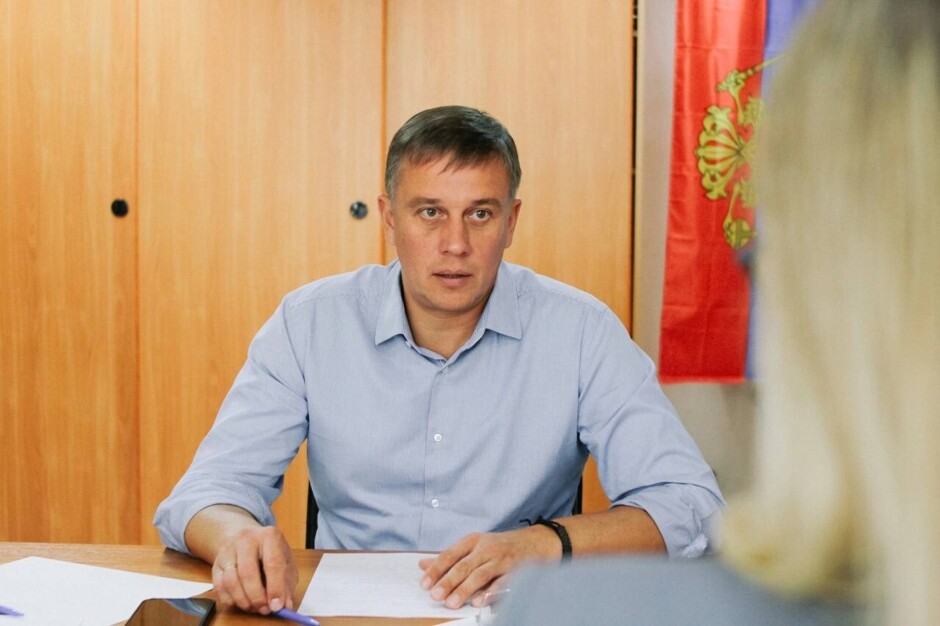 Виталий Пашин намерен ускорить расселение жителей ветхого дома в Чурилово