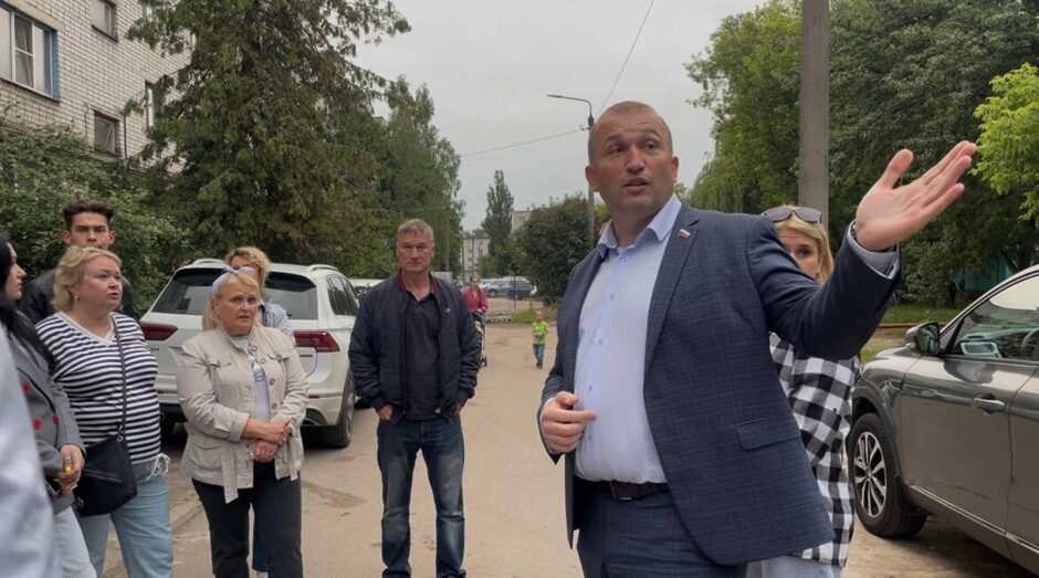 Депутат Алексей Томанов получил народный мандат на контроль за восстановлением региона