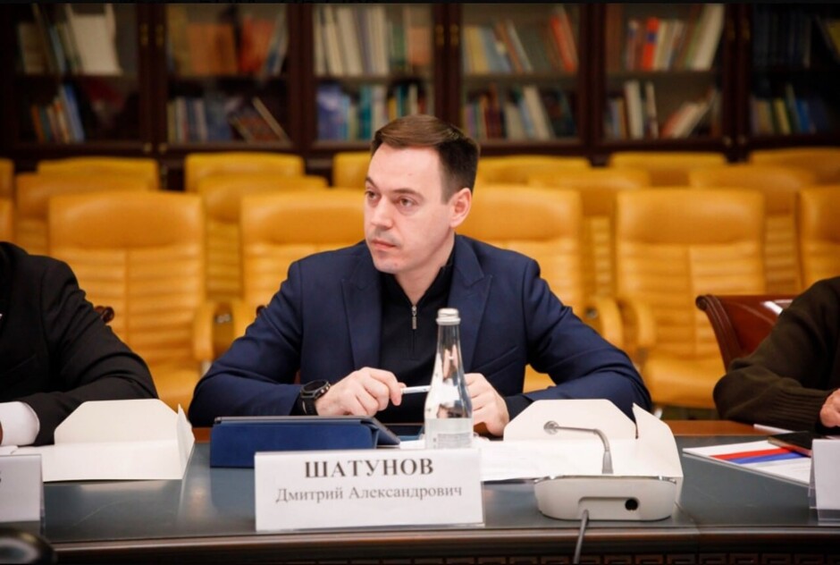 ЛДПР вводит в молодежную моду русский стиль